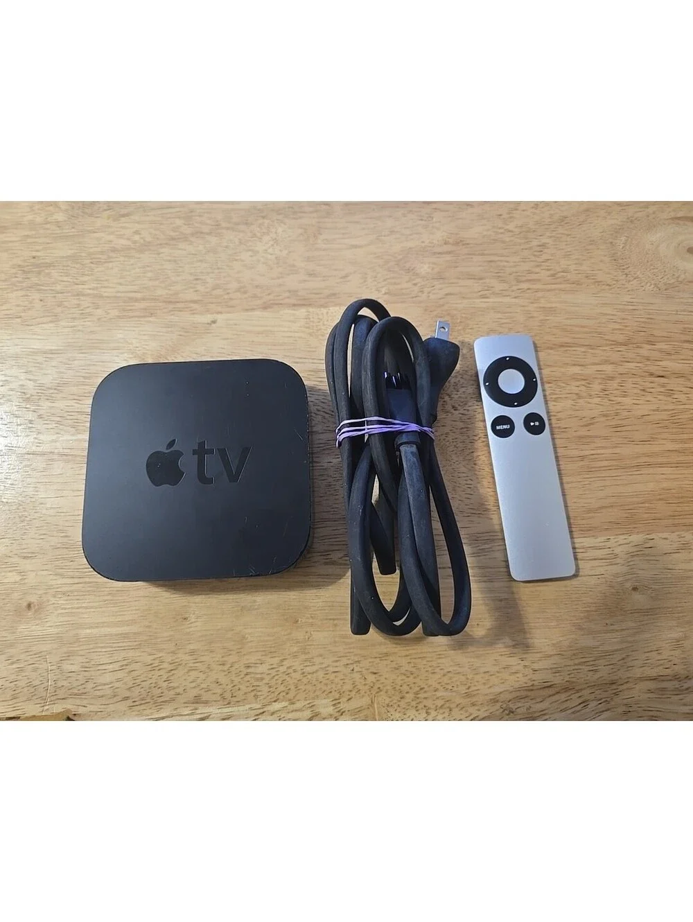 Apple TV (3rd Generation) 8GB Digital HD Media Streamer - Black